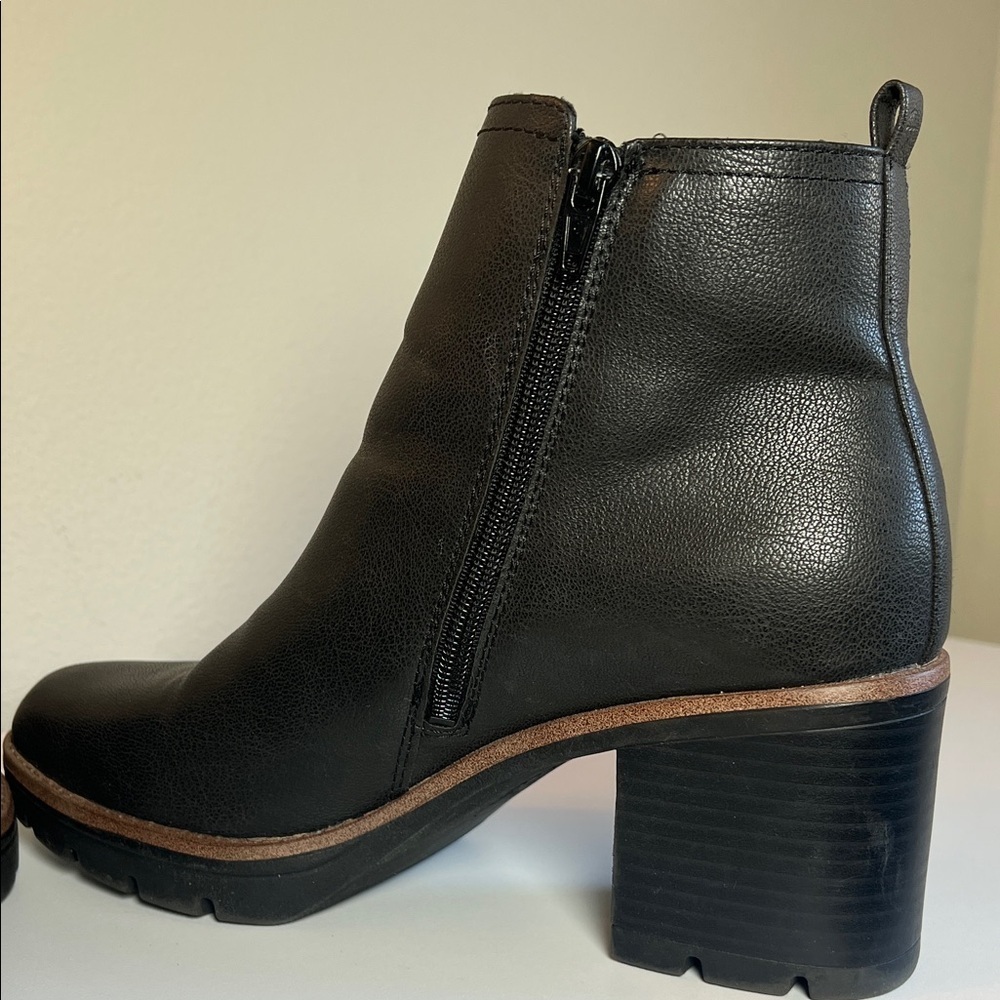 Naturalizer Madalynn Gore Water Repellent Bootie Ankle Boots 10 Wide - Picture 5 of 8